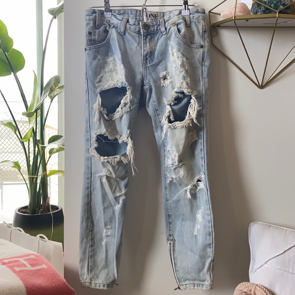 NWOT One teaspoon ripped denim jeans 26